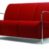 Modelo de sofá uniplaza y triplaza para recepciones, salas de espera y despachos. In&Office. Muebles oficina Barcelona